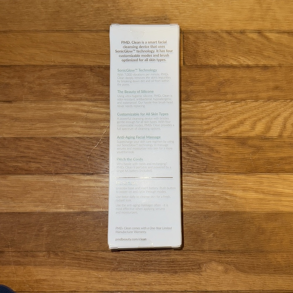 Unopened pmd smart facial cleaning device - Picture 3 of 7